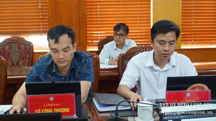 Các đại biểu dự cuộc họp tại điểm cầu tỉnh Lạng Sơn