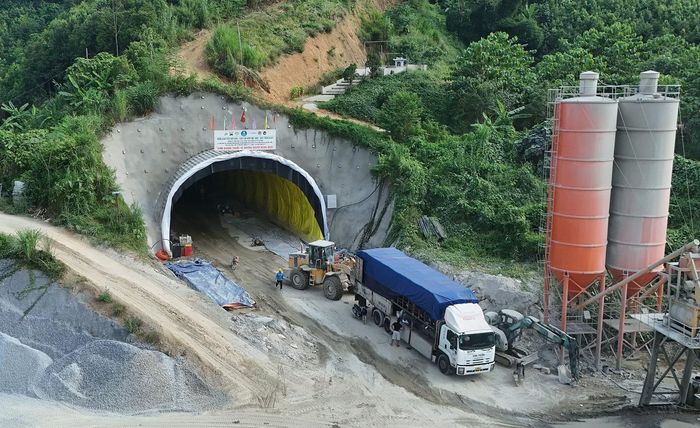 Hoàn thành hầm Đại Việt sẽ góp phần nối liền các đoạn đường mở rộng tại khu vực Km186, phục vụ mục tiêu đưa tuyến cao tốc Nội Bài - Lào Cai đoạn Yên Bái - Lào Cai lên quy mô 4 làn xe, nâng cao năng lực lưu thông và đảm bảo an toàn giao thông trên tuyến.