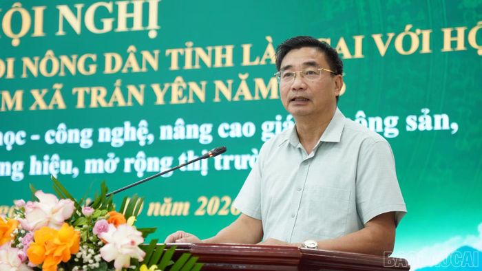Đồng chí Nguyễn Chương Phát - Chủ tịch Hội Nông dân tỉnh phát biểu kết luận hội nghị.