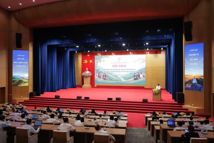 Quang cảnh hội nghị.