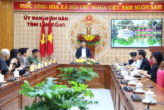Đồng chí Đinh Văn Tuấn, Tỉnh ủy viên, Phó Chủ tịch UBND tỉnh Lâm Đồng chủ trì buổi làm việc về kế hoạch tổ chức Lễ hội nhạc Jazz Việt Nam 2026 trong khuôn khổ Festival Hoa Đà Lạt lần thứ XI