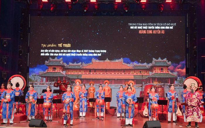 Tác phẩm “Tế trời” thuộc nhã nhạc cung đình Huế, gắn với nghi lễ tế trời đất, cầu quốc thái dân an