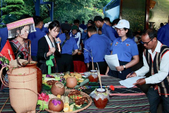 Hội thi ẩm thực, giới thiệu những món ăn đặc trưng của các dân tộc, vùng miền