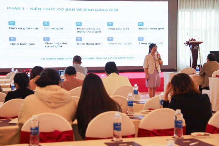 Các đại biểu được trang bị kiến thức cơ bản về bình đẳng giới