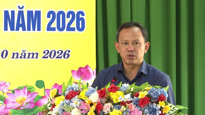 Ông Trương Văn Tùng, Tỉnh ủy viên, Phó Chủ tịch Ủy ban MTTQ Việt Nam tỉnh, Chủ tịch Hội Nông dân tỉnh, Cụm trưởng Cụm thi đua số 12 phát biểu tại chương trình