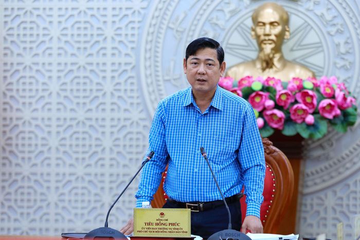 Phó Chủ tịch HĐND tỉnh Lâm Đồng Tiêu Hồng Phúc phát biểu kết luận phiên họp
