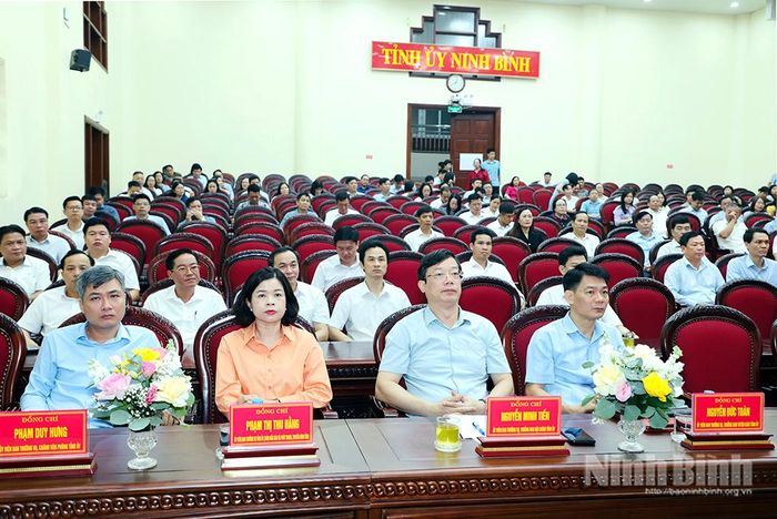Các đại biểu dự Lớp bồi dưỡng.