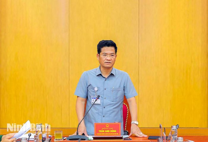 Đồng chí Trần Anh Dũng, Ủy viên Ban Thường vụ Tỉnh ủy, Phó Chủ tịch UBND tỉnh phát biểu kết luận hội nghị.