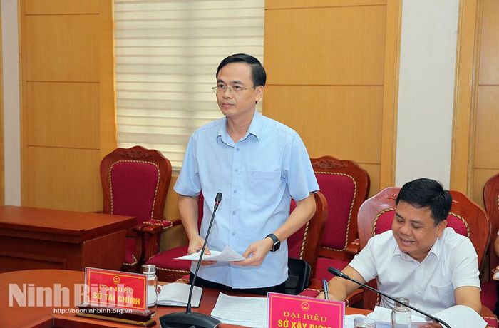 Lãnh đạo Sở Tài chính phát biểu tại hội nghị.