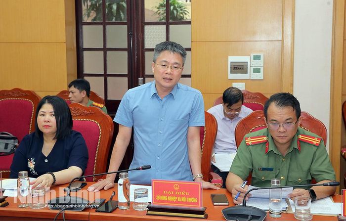 Lãnh đạo Sở Nông nghiệp và Môi trường phát biểu tại hội nghị.