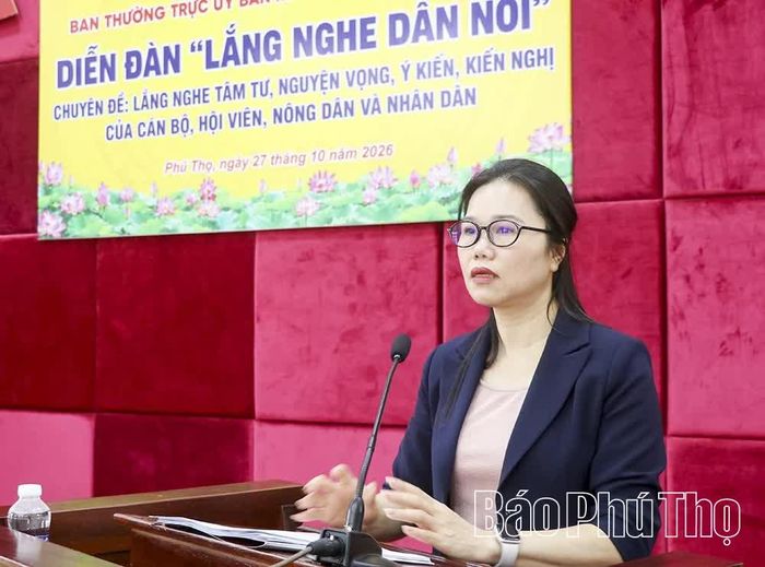 Phó Bí thư Tỉnh ủy, Chủ tịch Ủy ban MTTQ Việt Nam tỉnh Bùi Thị Minh phát biểu tại diễn đàn.