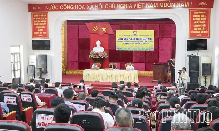 Diễn đàn được tổ chức trong không khí cởi mở, thẳng thắn và trách nhiệm.