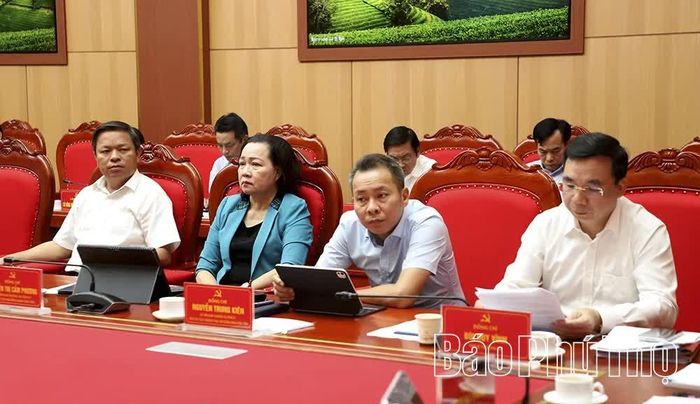 Các đại biểu dự hội nghị.