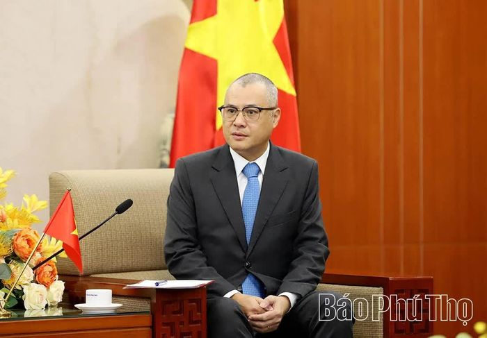 Đồng chí Bí thư Tỉnh ủy Phạm Đại Dương phát biểu tại buổi tiếp và làm việc với Đoàn đại biểu cấp cao Ba Lan.