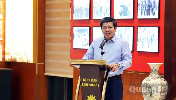 Đồng chí Trần Vũ Khiêm, Phó Bí thư Thường trực Tỉnh ủy, Trưởng đoàn đại biểu Quốc hội tỉnh Quảng Trị phát biểu tại buổi làm việc - Ảnh: C.T.V