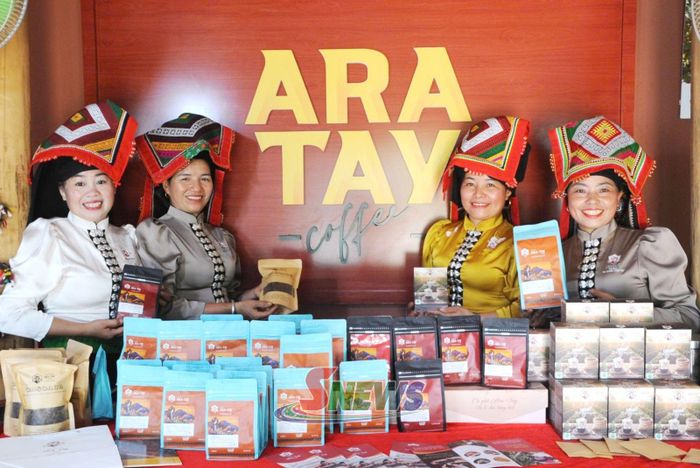Sản phẩm cà phê của HTX Ara-Tay Coffee đạt tiêu chuẩn OCOP 3 sao.