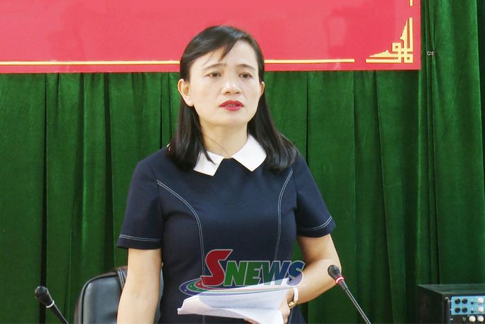 Đồng chí Trưởng Ban Nội chính Tỉnh ủy phát biểu tại hội nghị tổ chức ở xã Chiềng Mung.