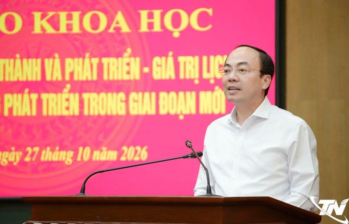 Đồng chí Nguyễn Đăng Bình, Phó Bí thư Thường trực Tỉnh ủy, Trưởng Đoàn đại biểu Quốc hội tỉnh Thái Nguyên, phát biểu tại Hội thảo.