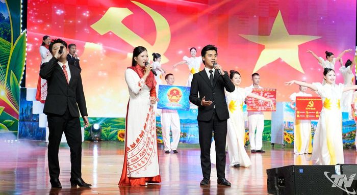 Liên hoan là dịp để các đoàn giao lưu, thắt chặt tình đoàn kết.