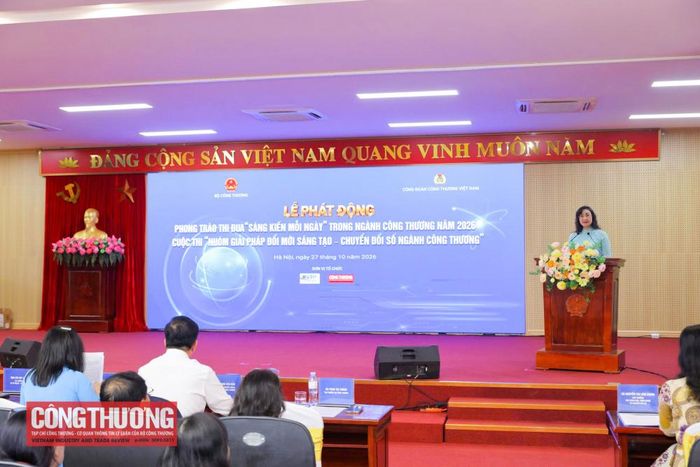 Thứ trưởng Bộ Công Thương Phan Thị Thắng đề nghị các cơ quan, đơn vị tích cực hưởng ứng, chủ động tham gia bằng những sáng kiến, giải pháp cụ thể, thiết thực, góp phần đưa phong trào trở thành động lực đổi mới từ mỗi cá nhân, mỗi đơn vị và lan tỏa trong rộng rãi trong toàn Ngành