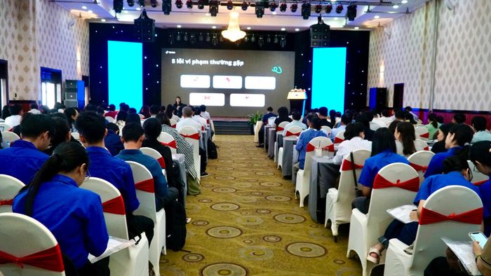 Quang cảnh buổi tập huấn.