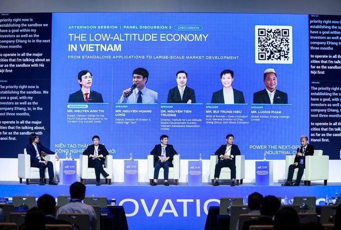 Các chuyên gia tại Diễn đàn Kinh tế Mùa thu 2026 dự báo kinh tế tầm thấp tại Việt Nam sẽ đạt quy mô 10 tỷ USD vào năm 2035.