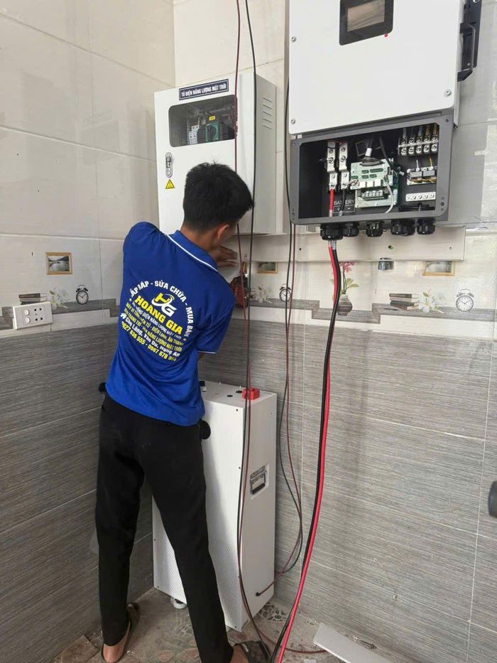 Nhiều hộ gia đình đầu tư lắp điện năng lượng mặt trời để chủ động trong sản xuất và sinh hoạt gia đình.
