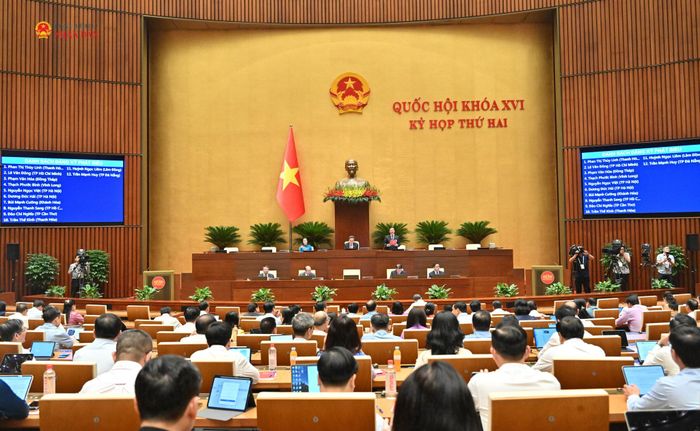 Toàn cảnh phiên họp sáng 27/10