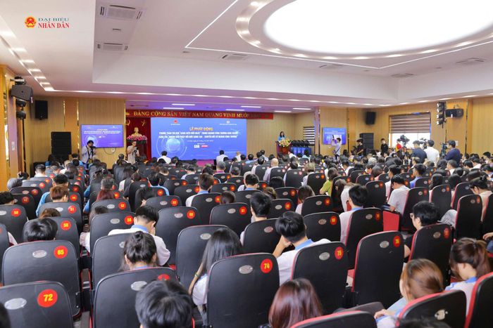 Quang cảnh lễ ký kết