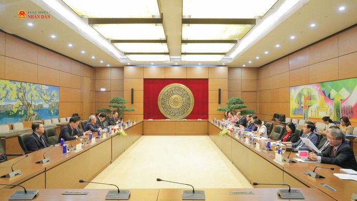 Quang cảnh buổi tiếp. Ảnh: Hồ Long