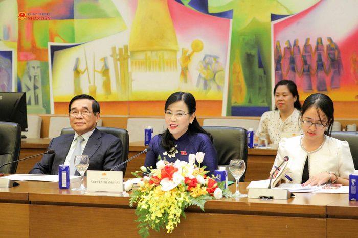 Chủ nhiệm Ủy ban Khoa học, Công nghệ và Môi trường Nguyễn Thanh Hải và các đại biểu tại buổi tiếp. Ảnh: Hồ Long