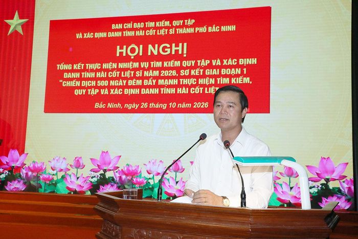 Đồng chí Lê Xuân Lợi, Phó Chủ tịch UBND thành phố Bắc Ninh phát biểu kết luận Hội nghị