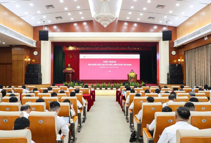 Công tác đào tạo, bồi dưỡng chuyên môn và rèn luyện đạo đức nghề nghiệp góp phần xây dựng đội ngũ cán bộ ngân hàng đáp ứng yêu cầu quản trị hiện đại và chuyển đổi số
