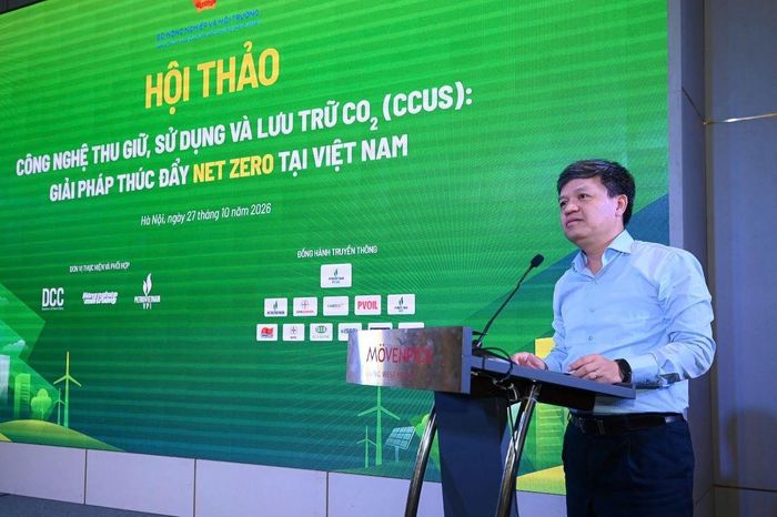 Ông Tạ Đình Thi phát biểu tại hội thảo