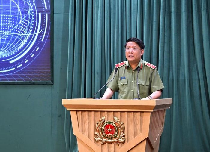 Thiếu tướng, TS Lê Minh Thảo, Giám đốc Học viện Kỹ thuật và Công nghệ an ninh phát biểu tại hội thảo.