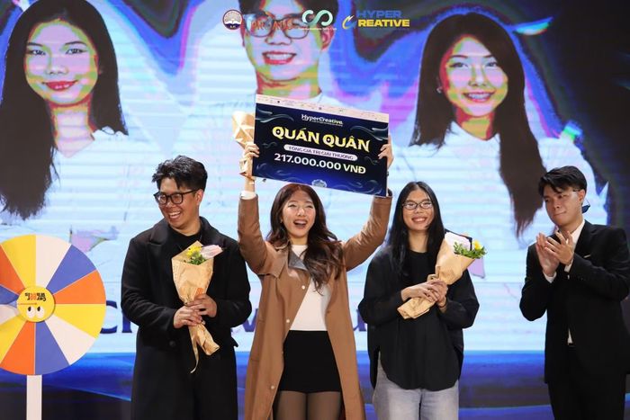  Đội Creative Hunter do Thanh Bình dẫn dắt đã đạt giải quán quân. ﻿ 