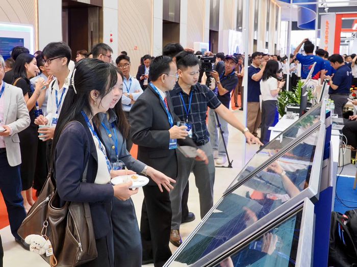 Đông đảo đại biểu, chuyên gia tại Diễn đàn Kinh tế mùa Thu 2026.