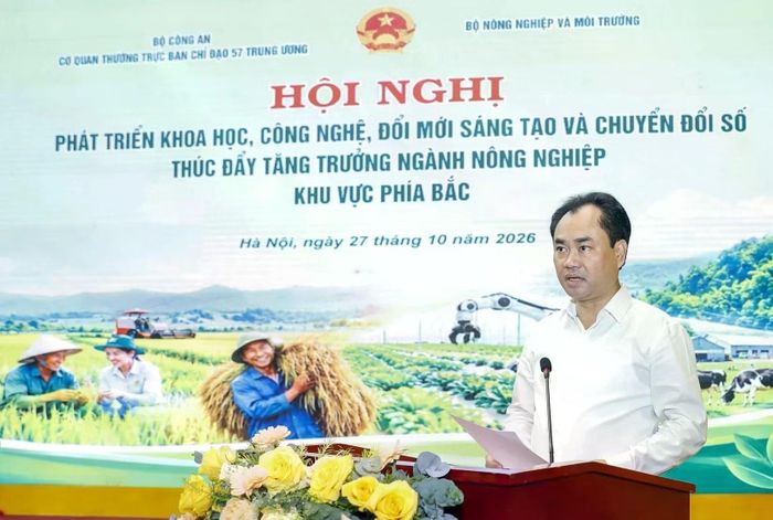 Bộ trưởng Bộ NN&MT Trịnh Việt Hùng phát biểu tại hội nghị.