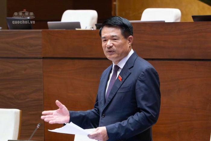 Viện trưởng Viện Kiểm sát nhân dân tối cao Nguyễn Huy Tiến phát biểu tiếp thu, giải trình ý kiến đại biểu.
