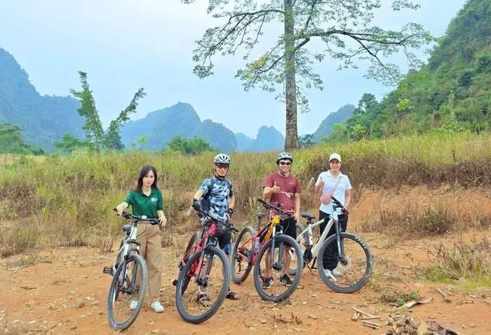 Ban Quản lý di tích và Công viên địa chất toàn cầu UNESCO Non nước Cao Bằng phối hợp tổ chức khảo sát, chạy thử tour xe đạp trải nghiệm làng nghề truyền thống tại các xã Quảng Uyên, Hạnh Phúc trong 2 ngày 21 - 22/10/2026.