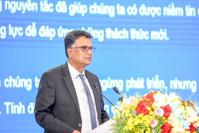 Ông Shri K. Sanjay Murthy - Tổng Kiểm toán và Kiểm soát Ấn Độ nhấn mạnh, công nghệ chỉ phát huy tác dụng khi đội ngũ kiểm toán viên làm chủ được các hệ thống dữ liệu. Ảnh: Như Ý