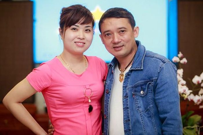 Cuộc hôn nhân giữa anh và người vợ thứ ba Thu Ngọc gây chú ý vì từng ly hôn và quay lại với nhau sau 3 tháng.