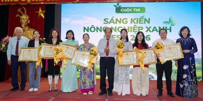 4F đã đoạt giải cao tại cuộc thi sáng kiến nông nghiệp xanh và ESG do Tổng hội nông nghiệp và phát triển nông thôn tổ chức. Ảnh NT
