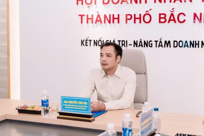 Chủ tịch Hội Doanh nhân trẻ tỉnh Bắc Ninh Nguyễn Văn Đại chủ trì buổi lễ