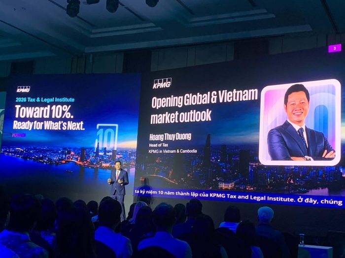 Ông Hoàng Thùy Dương, Trưởng Khối tư vấn Thuế, KPMG Việt Nam phát biểu tại hội nghị.