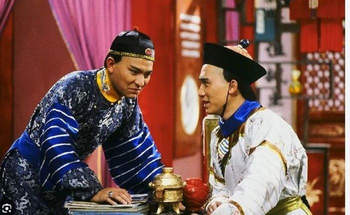 Mối quan hệ phức tạp giữa Khang Hy và Vi Tiểu Bảo trong “Lộc đỉnh ký”.