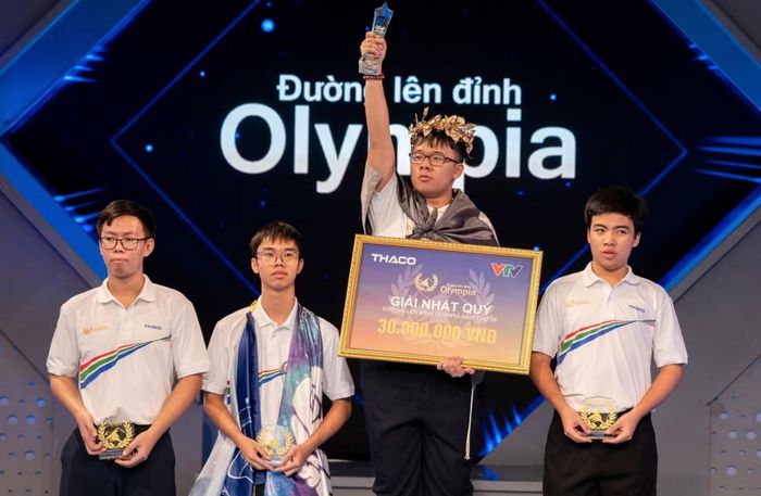 Anh Đức là một trong bốn thí sinh bước vào trận chung kết Đường lên đỉnh Olympia 2026.