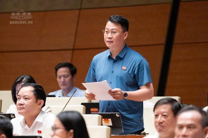 Đại biểu Hà Đức Minh (Đoàn Lào Cai) phát biểu thảo luận. Ảnh: Quochoi.vn