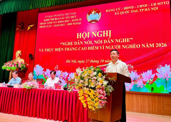 Bí thư Đảng ủy, Chủ tịch HĐND xã Quốc Oai Nguyễn Trường Sơn khẳng định, chính quyền xã nghiêm túc tiếp thu các ý kiến, kiến nghị của người dân. Ảnh: Hồng Thái