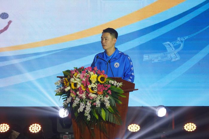 Huấn luyện viên đội tuyển bóng ném Nguyễn Thanh Tùng thể hiện quyết tâm cùng Ban huấn luyện hoàn thành tốt nhiệm vụ. Ảnh: Ngân Hà